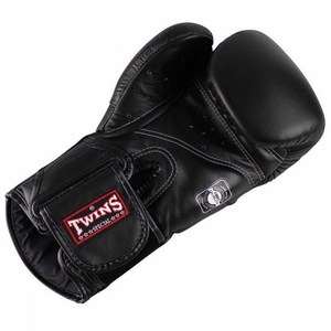 ถุงมือชกมวย MMA ราคาถูกสุดฮิต พิมพ์ลาย UFC สำหรับฝึกซ้อมมืออาชีพ หนัง PU ระบายอากาศได้ดี รุ่น RL-BG-187 - Product Image 6