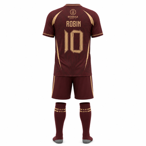 Tenue de football personnalisée bordeaux et or, maillot, short et chaussettes de qualité supérieure, sublimés, antibactériens, séchage rapide, pour équipes de football - Product Image 2