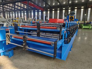 Machine de formage à rouleaux automatique à double couche, haute efficacité avec dérouleur et empileur <span class=keywords><strong>pour</strong></span> la production de tôles de <span class=keywords><strong>toiture</strong></span> et de paroi - Product Image 6