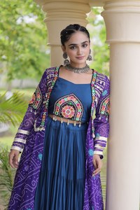 Robe en soie bleue élégante spéciale Navratri, chaniya choli traditionnel indien, tenue formelle Garba Gujarati, Lehenga choli de haute qualité - Product Image 2