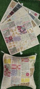 ปลอกหมอนสี่เหลี่ยมงานแฮนด์เมดจาก Keshav Handicrafts ผ้าฝ้าย 100% สไตล์วินเทจโบโฮ ปรับแต่งได้ ปิดแบบซองจดหมาย เหมาะสำหรับใช้ในบ้านและโรงแรม - Product Image 1
