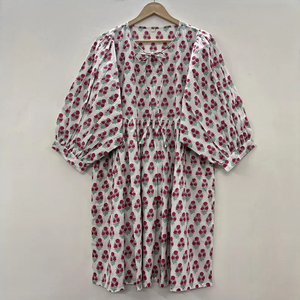 Robe décontractée mi-longue pour femme en coton tissé 100% uni, à manches courtes, taille empire, style babydoll, coupe ample et fonctionnelle à col en V oversize - Product Image 5