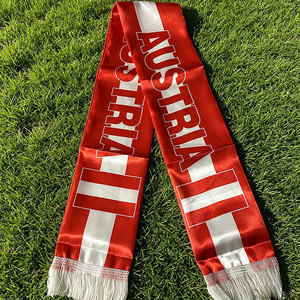 Bufanda de Fútbol Moderna con Tela Resistente, Tacto Suave y Aspecto Vibrante para Aficionados y Amantes del Deporte - Product Image 1