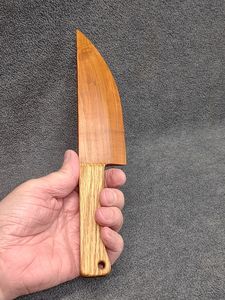 Couteau en bois jetable écologique en bois de bouleau pour la restauration, les traiteurs et les fournitures de fête - Product Image 1