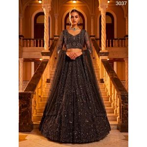 Lehenga Premium en Tulle Monochrome avec Paillettes, Perles Bugle, Fil Resham, Broderie Zardosi, Semi-Couture, Tenue de Mariée, Dupatta AARIKA - Product Image 1