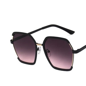 2024 Custom logo Luxury Sun Glasses Half <b>Frame</b> Fashion Luxury Glasses High Quality Wholesale Woman Glasses - Product Image 6
