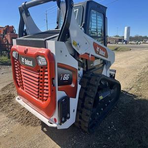 Chargeuse compacte robuste inspirée de la Bobcat S650, idéale pour les chantiers de construction, les exploitations agricoles et les sites industriels, avec un contrôle fluide. - Product Image 3