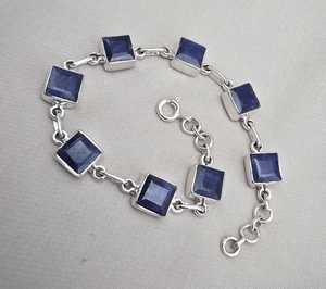 สร้อยข้อมือประดับพลอยบลูแซฟไฟร์ทรงเหลี่ยม เงินแท้ 925 ดีไซน์เรียบหรูคลาสสิก เครื่องประดับสำหรับผู้หญิง - Product Image 2