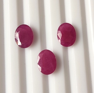 Unbehandelter, aus der Erde gewonnener Rubin, 6x8 mm, kalibrierter ovaler Schliff, 3 Stück, facettierter loser Edelstein, 5,60 Karat, zur Schmuckherstellung - Product Image 1
