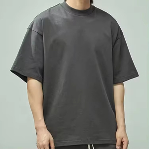 T-shirt décontracté slim fit en polyester et coton, col rond, manches courtes, disponible en plusieurs tailles, pour un usage quotidien - Product Image 4