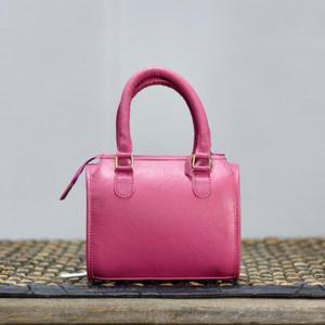 Bolso Speedy Pequeño de Cuero Genuino con Paneles de Piel de Vacuno y Detalles de Borlas, de Lujo para Viaje, en Rojo y Blanco, Gran Capacidad, Ligero - Product Image 2