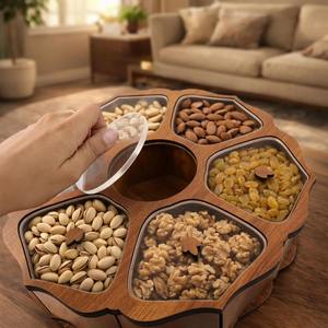 Caja de especias de madera más vendida con 7 compartimentos y tapa de madera, tradicional Masala Dabba para almacenamiento en la cocina, disponible para la venta. - Product Image 4