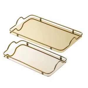 Plateau de service rectangulaire en métal avec texture martelée, finition polie, design moderne, fait main, pour plats et assiettes, idéal pour les fêtes - Product Image 3