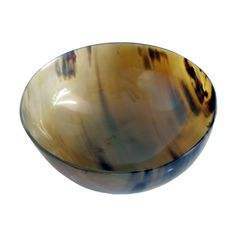 Bol en corne de buffle avec motif géométrique détaillé, surface de corne brûlée et finition artisanale polie à la main, parfait pour servir - Product Image 4