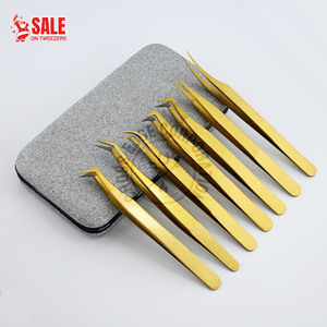 Pinzas doradas para pestañas, pinzas para pestañas de acero inoxidable con etiqueta privada, punta de fibra para extensiones de pestañas de volumen, acero de 45 y 90 grados - Product Image 1