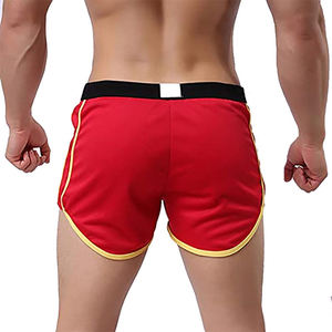 Shorts en maille rouge pour homme avec bordure jaune, taille à cordon de serrage, séchage rapide, shorts de sport décontractés - Product Image 2