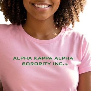 Camiseta Rosa de Manga Corta para Mujer con Estampado Gráfico de Letras Verdes, Cuello Redondo Informal, Algodón, Moda de Verano, Suave y Cómoda para Uso Diario - Product Image 6