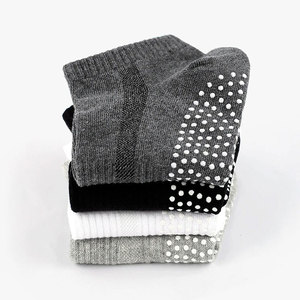 Sports Team Seamless Anti-Slip Cycling Sport <b>Socks</b> Crew High Compression Road Bicycle <b>Socks</b> for Outdoor Racing and Football - Product Image 2