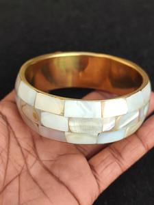 Brazalete de Estilo Boho con Incrustaciones de Concha de Madreperla para Mujer - Product Image 2