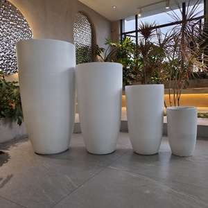 Venta Directa de Fábrica: Macetas Decorativas Modernas Minimalistas en Forma de Ola, de Fibra de Vidrio, Ecológicas, Ligeras y Duraderas - Product Image 1