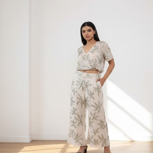 Tenue tendance pour femmes en deux pièces |   Ensemble haut et bas assorti de haute qualité pour un style décontracté, les voyages et le quotidien - Product Image 2