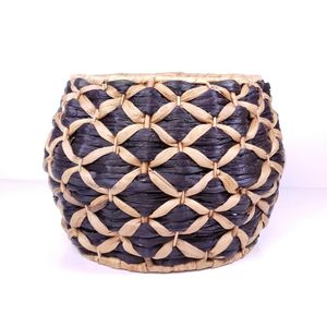 Paniers de décoration pour la maison en fibres de jacinthe d'eau – Conteneur de rangement écologique pour la maison – Vente en gros – Pot de plantes léger et durable - Product Image 2