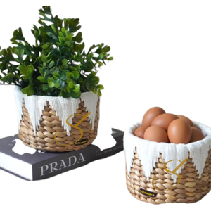 Organizador de Jacinto de Agua Tejido a Mano: Cesta de Almacenamiento Cilíndrica Amarilla Natural - Product Image 1