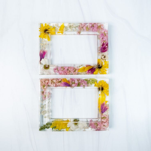 Marco Decorativo de Resina Hecho a Mano con un Elegante Diseño Transparente para Espacios Modernos - Product Image 2