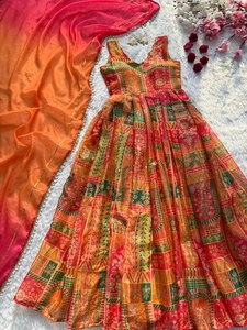 Ensemble de robe indienne pakistanaise imprimée pour femmes, réversible, sans plis, avec dupatta imprimé numériquement, tenue de fête et de mariage - Product Image 4