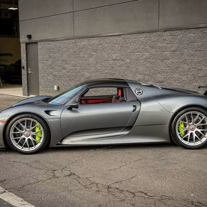 Porsche 918 Spyder 2015 · Coupé · Fibra de carbono · Tracción en las cuatro ruedas - Product Image 1