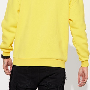 เสื้อฮู้ดดี้ผู้ชายสีเหลืองลายกราฟิกพิมพ์ลายดอกกุหลาบ ผ้าฟลีซหนานุ่มทรงโอเวอร์ไซส์ - Product Image 6