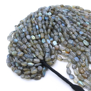 Perles de labradorite naturelle taille ovale cabochon, brin de 30 lignes |   Pierres précieuses en vrac pour la fabrication de bijoux de luxe faits à la main - Product Image 1