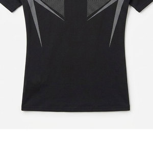 เสื้อรัดกล้ามเนื้อผู้ชายแบบกำหนดเอง แห้งเร็ว สำหรับออกกำลังกาย ฟิตเนส กีฬา เสื้อยืดแขนสั้นไร้ตะเข็บ สำหรับวิ่งและฝึกซ้อม OEM - Product Image 6