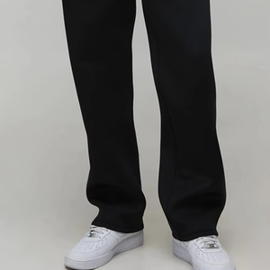 Fabricante OEM de Conjuntos de Sudadera con Capucha y Pantalones Deportivos para Hombre, Personalizables, de Gran Tamaño, Proveedor de Fábrica de Trajes Deportivos Lisos - Product Image 4