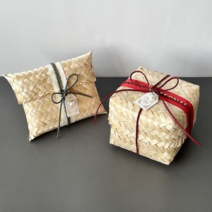 Caja de Regalo de Bambú Tejida a Mano, Caja Decorativa para Regalos Festivos, Pedido Personalizado - Product Image 1