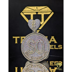 Pendentif rond SO avec diamant Moissanite VVS en argent sterling 925, bijoux de luxe sur mesure par Trisha Jewels - Product Image 6