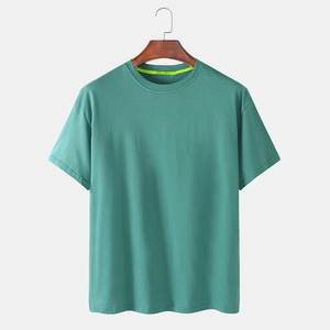 Fabricant sur mesure de t-shirts pour hommes en coton lourd et durable, avec impression de haute qualité provenant d'une usine OEM - Product Image 2