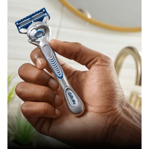 Maquinilla de afeitar Gillette SkinGuard Premium para piel sensible con barras de protección para la piel y sistema de control de afeitado suave - Product Image 2