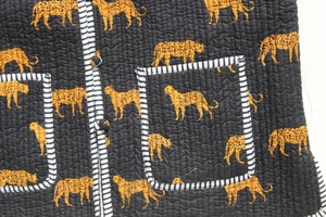 Algodón Tiger Hand Block Hand Made Kantha Print Chaqueta acolchada de algodón Chaqueta de abrigo para mujer - Product Image 5