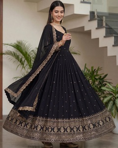 Nuevas colecciones de vestidos Anarkali de seda Vichitra de diseño elegante para mujer, trajes Salwar Kameez y vestidos para fiestas y bodas indias. - Product Image 1