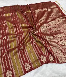 Sari Royal Wilderness Designer en Georgette de Coton Khadi Premium avec Motif Cerf Traditionnel, Tissage Jari Jacquard et Bordure Classique pour Fêtes - Product Image 2