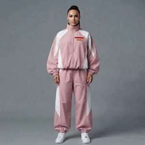 Conjunto Deportivo para Mujer, Chaqueta Corta Blanca Impermeable con Cremallera y Pantalones Anchos, 100% Nailon - Product Image 4