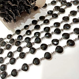 Connecteur de chaîne en laiton pour la fabrication de bijoux, en onyx noir naturel, forme cœur, facetté, 12 mm, avec serti - Product Image 3