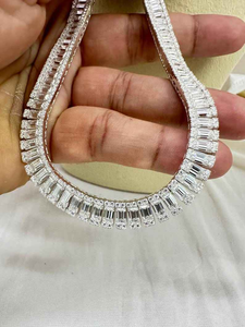 Collar de tenis de moissanita con corte baguette, estilo diamante en oro blanco, joyería de lujo llamativa para mujer y hombre - Product Image 4