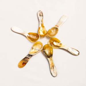 ช้อนทำจากเขาควาย สีธรรมชาติ เป็นมิตรกับสิ่งแวดล้อม ใช้กับเครื่องล้างจานได้ ดีไซน์ปรับแต่งได้ สำหรับใช้ในบ้าน ร้านอาหาร งานแต่งงาน - Product Image 1