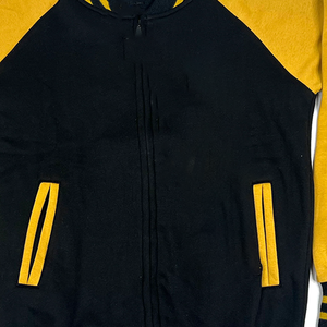 Veste en molleton de qualité supérieure APA Black Varsity |    Blouson bomber universitaire |   Vêtements de rue urbains ultra-tendance pour jeunes universitaires - Product Image 4