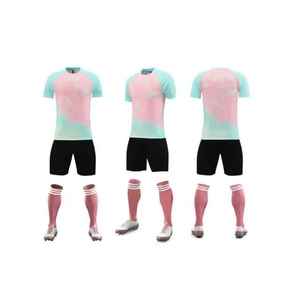 Maillot de football court personnalisé pour supporters et joueurs – Nouvelle saison – Ensemble de football rouge et blanc pour club – 100 % polyester respirant – Tenue d'équipe - Product Image 6