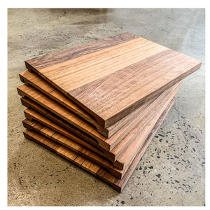 Planche à découper en bois élégante, planche à découper en bois vintage, bloc à découper en bois classique, planche à découper en bois artisanale de qualité supérieure - Product Image 1