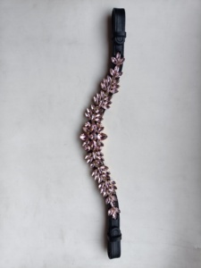 Correa de frente de cuero de alta calidad hecha a medida por Annabelle Equestrian, accesorios para caballos, mejor precio al por mayor. - Product Image 2