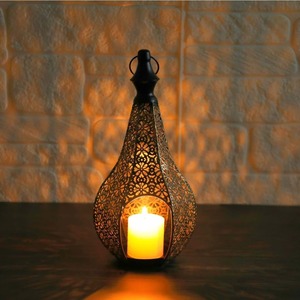 Lanterne en métal conique avec découpes florales, porte-bougie résistant à la chaleur pour la décoration de la maison - Product Image 5